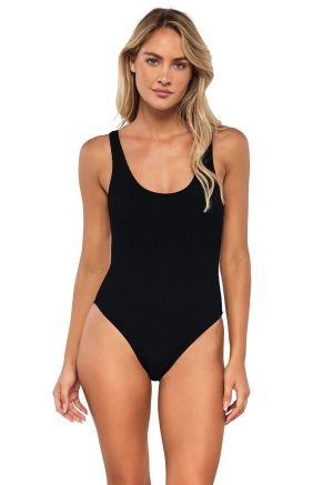 Fiona One Piece, Black Pacifica